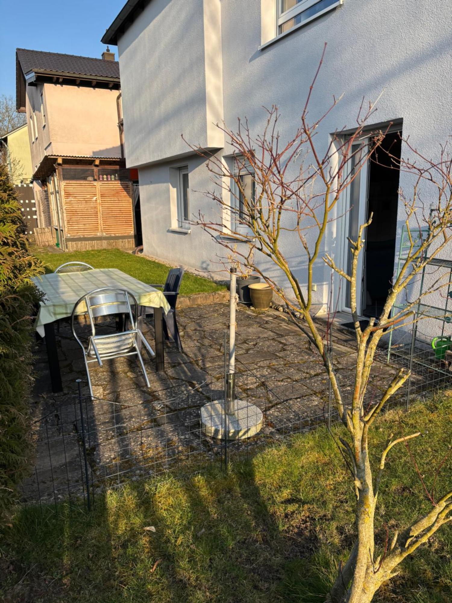Apartment Charmante Fuer 2-3 Gaeste Wuerzburg Höchberg